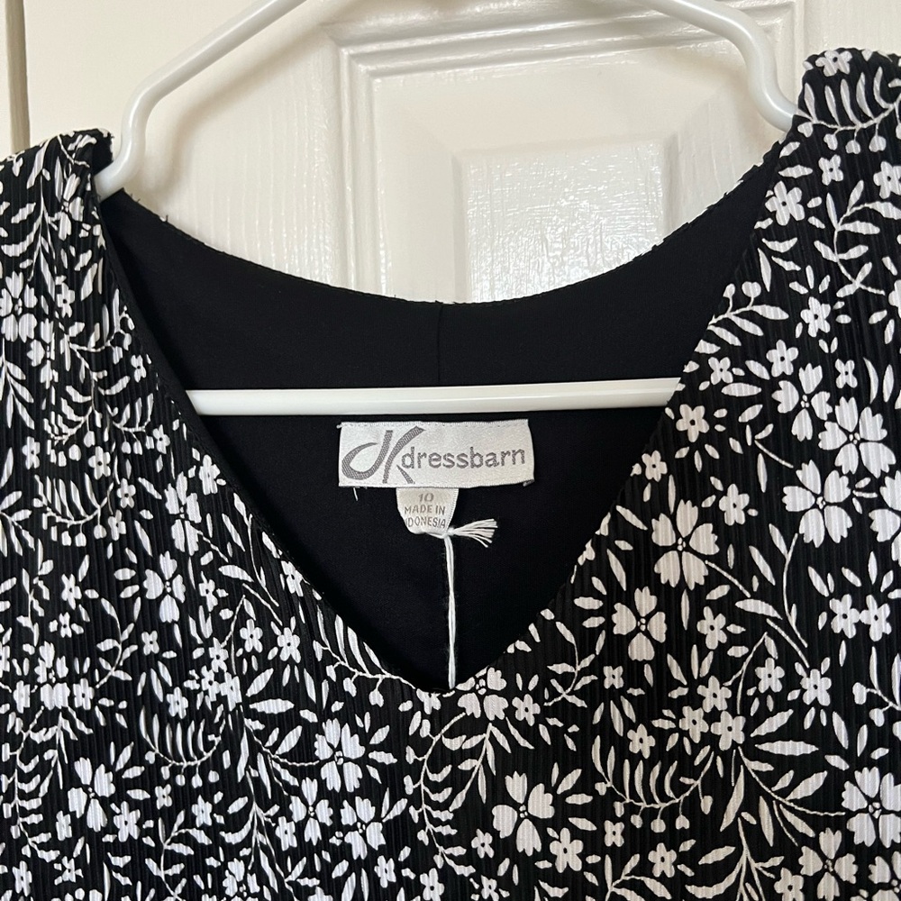 B&W RUFFLE DRESS - Picture 2 of 4